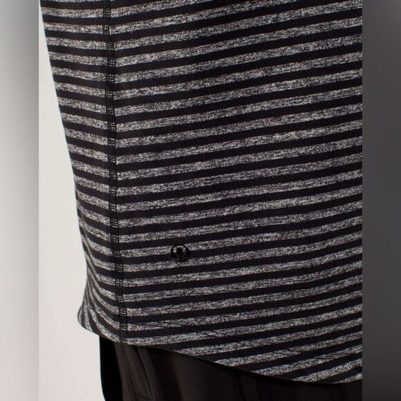 Lululemon Men’s Studio 1/2 Zip Classic Stripe Heathered Black Pullover Small - Picture 8 of 16